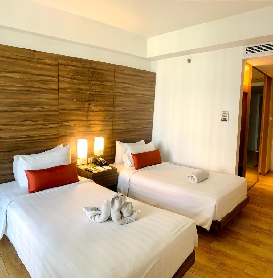Grand Zuri Kuta Bali Hotel Exterior foto