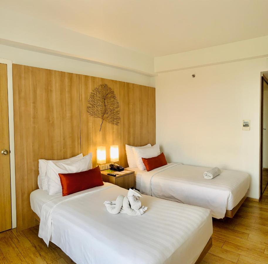 Grand Zuri Kuta Bali Hotel Exterior foto