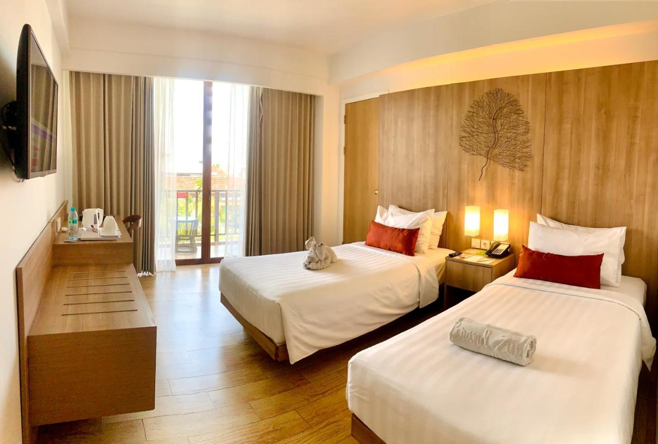 Grand Zuri Kuta Bali Hotel Exterior foto