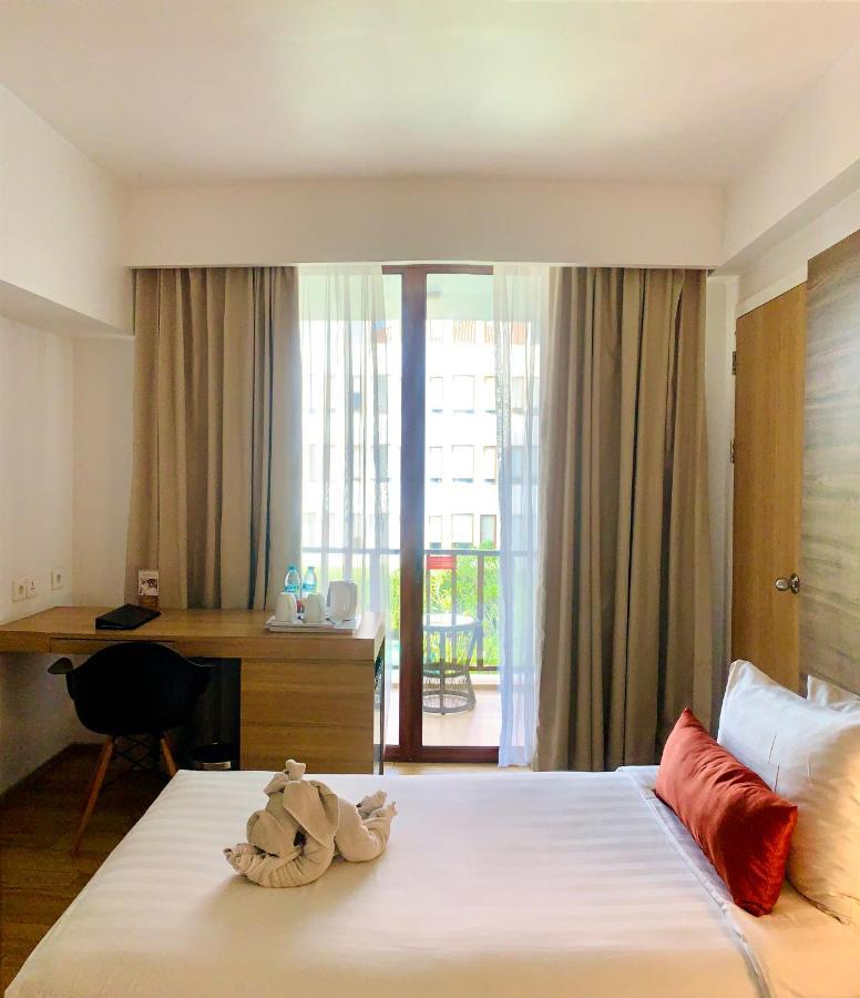 Grand Zuri Kuta Bali Hotel Exterior foto