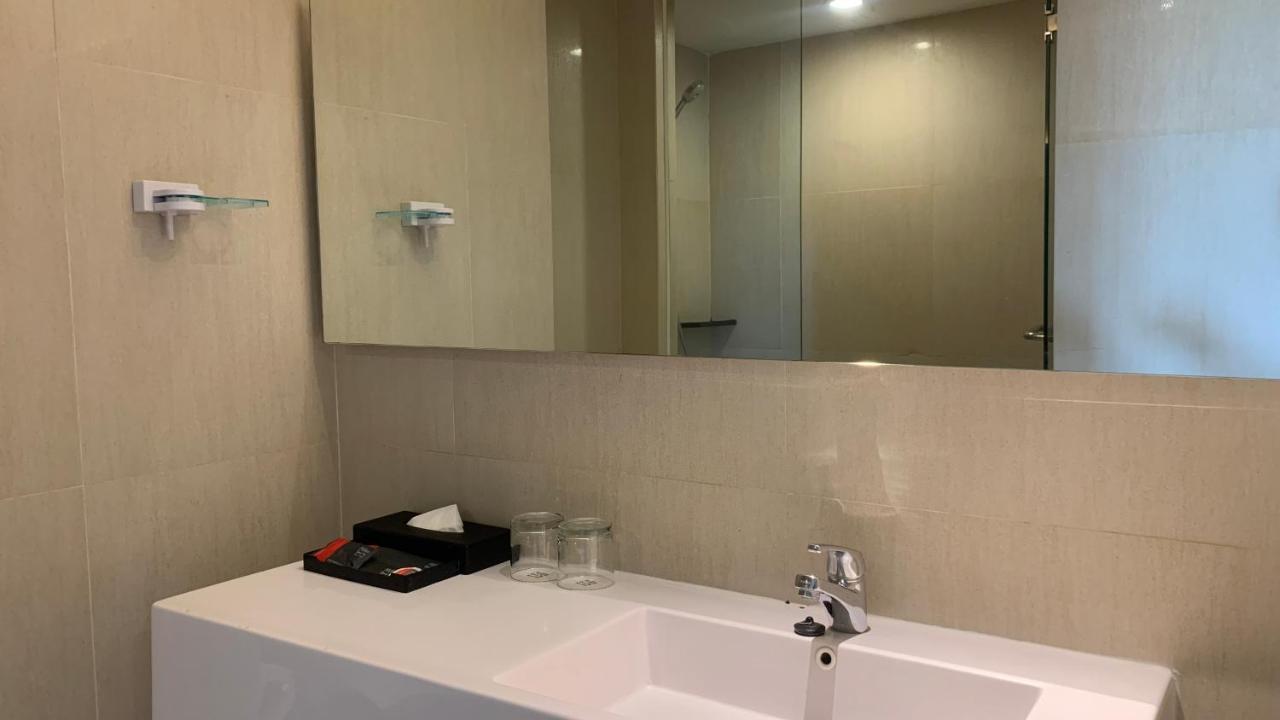 Grand Zuri Kuta Bali Hotel Exterior foto