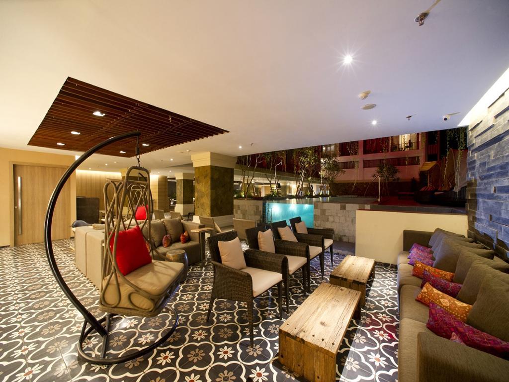 Grand Zuri Kuta Bali Hotel Exterior foto