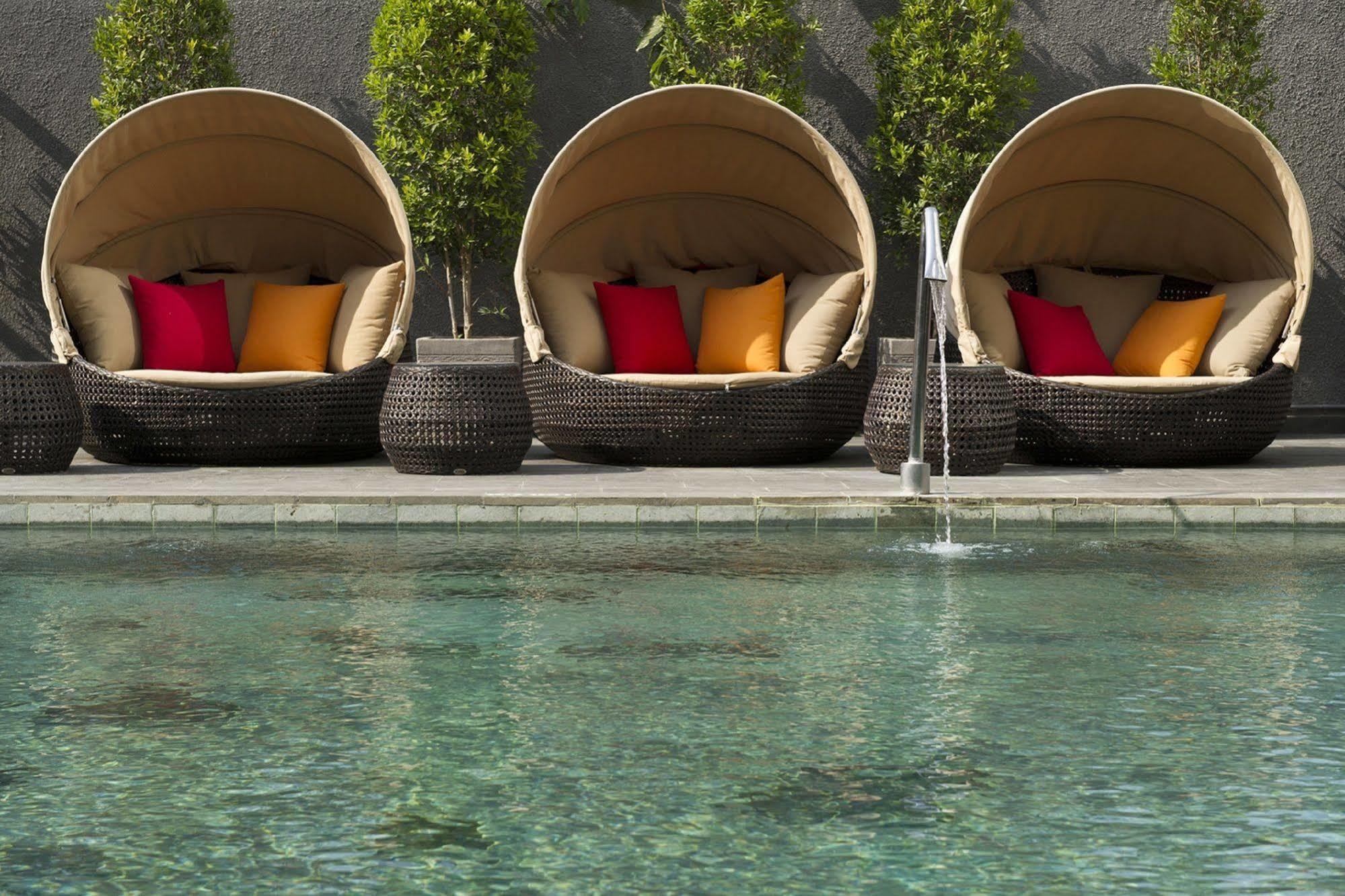 Grand Zuri Kuta Bali Hotel Exterior foto