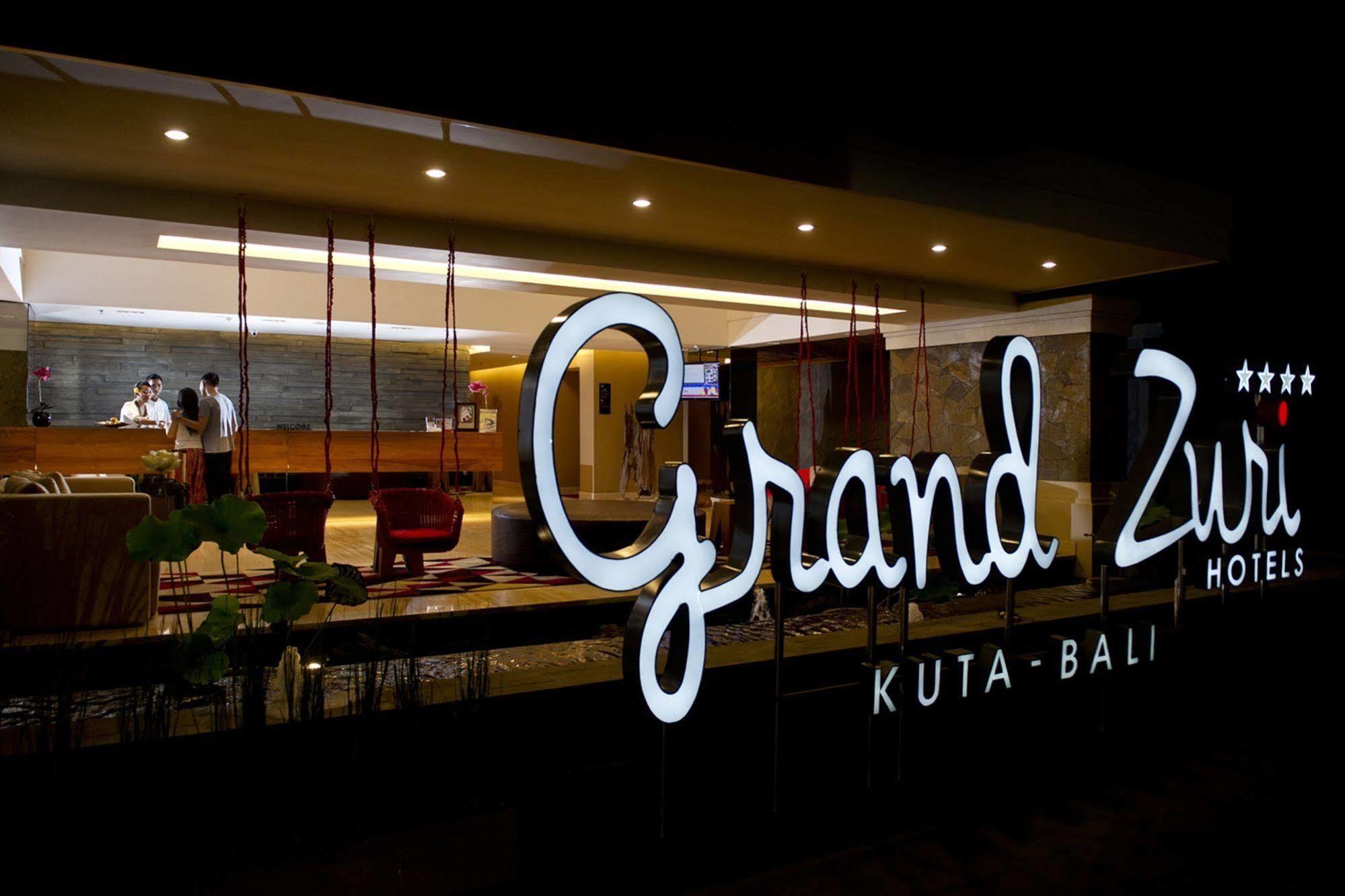 Grand Zuri Kuta Bali Hotel Exterior foto